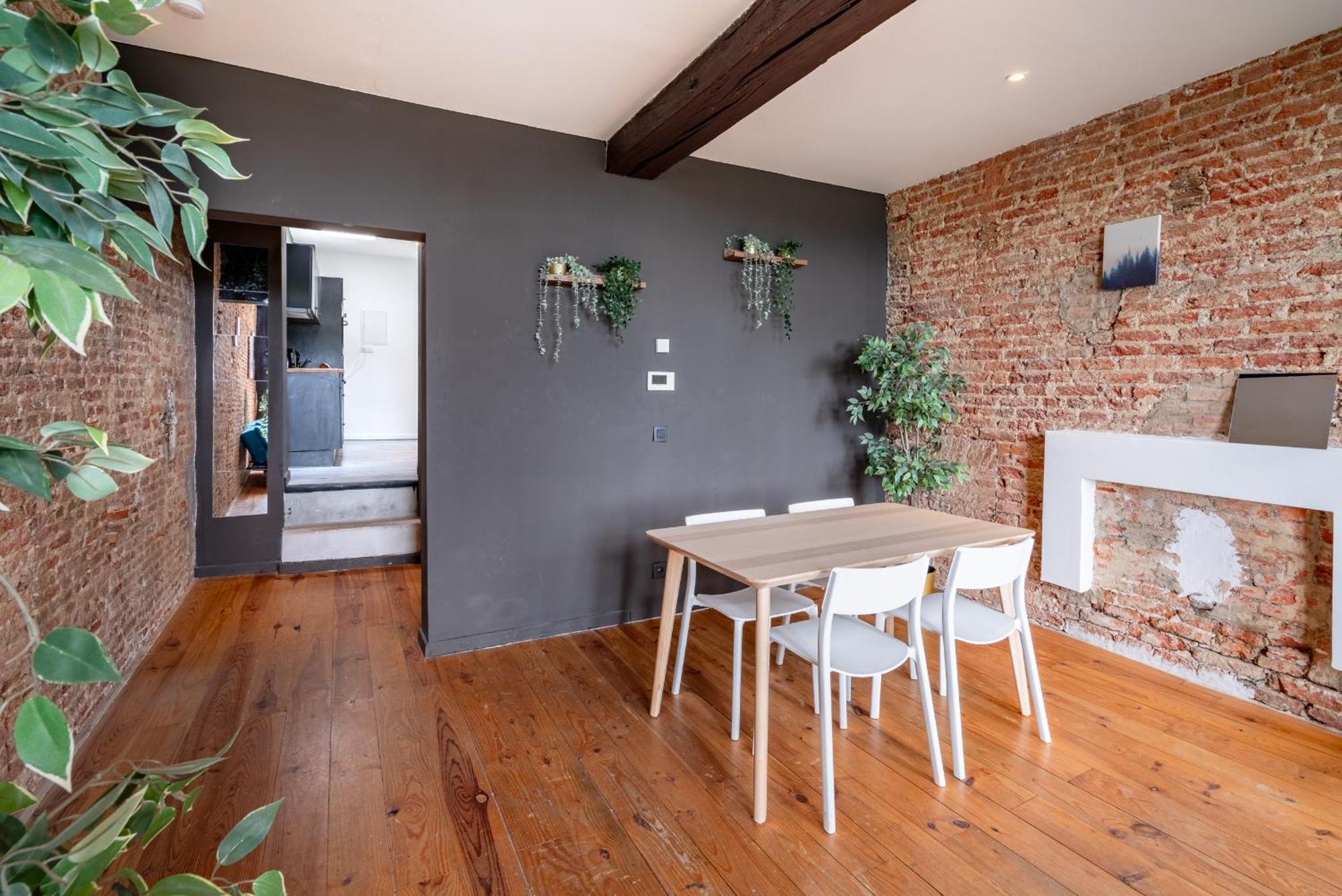 Appartement Charming Two-bedroom River Side Anvers